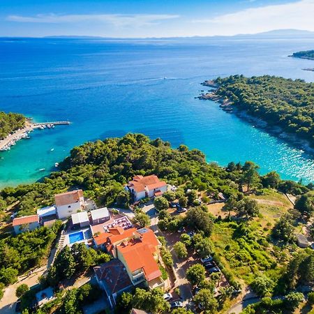 Premium Appartments Suha Punta Кампор Экстерьер фото