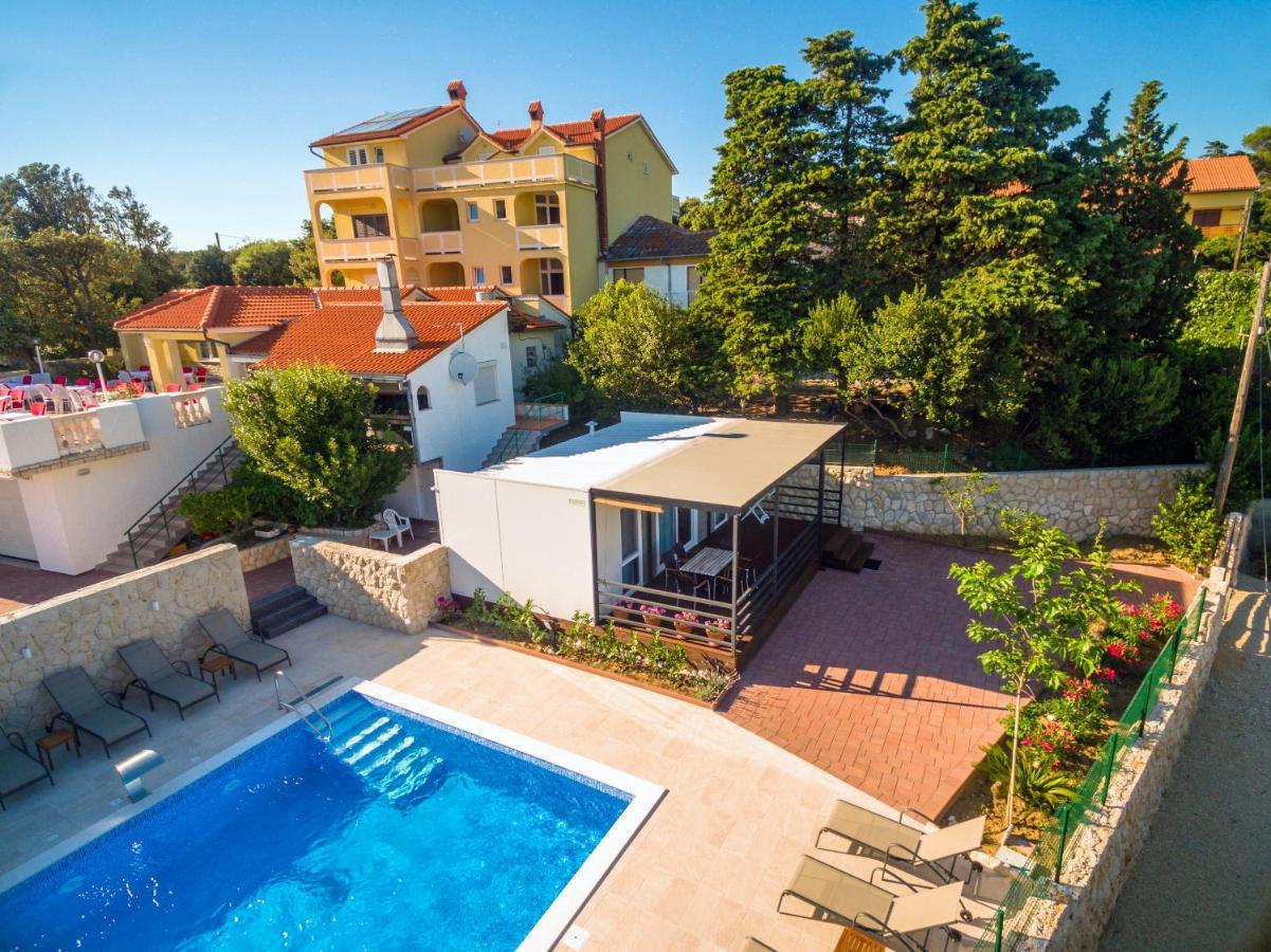 Premium Appartments Suha Punta Кампор Экстерьер фото